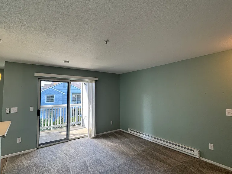 511 Lighthouse Dr — Photo 3
