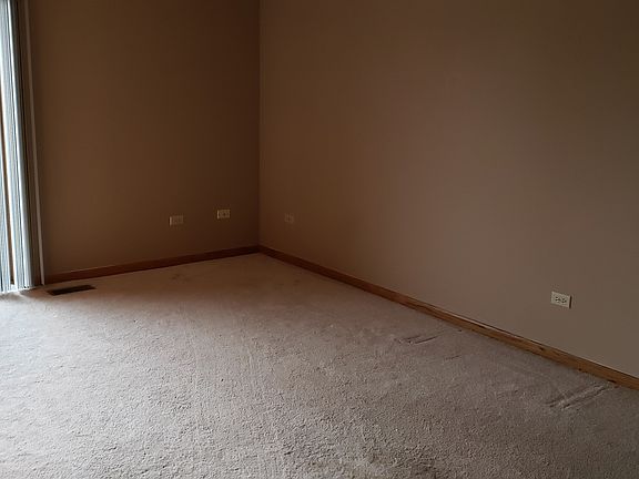 3rd image of 5640 158th St APT 408