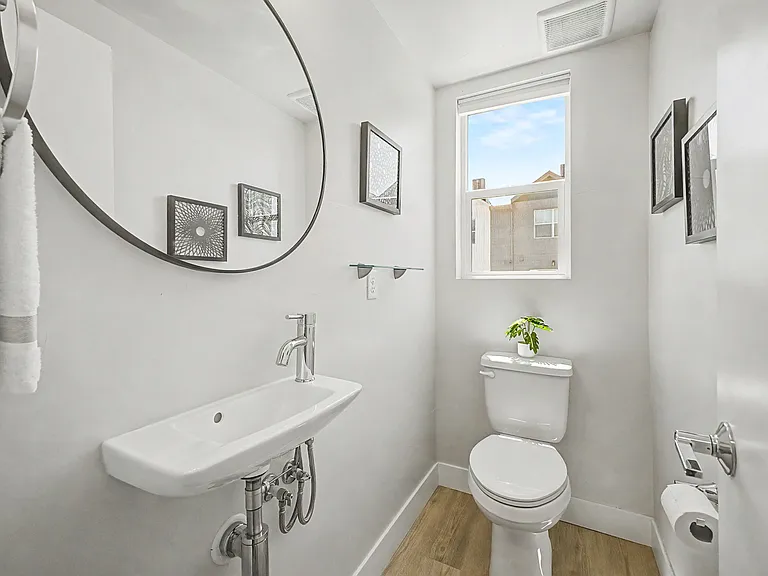 3437 W 63rd Pl — Photo 9