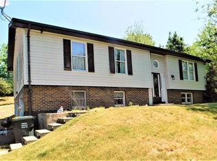 4733 Hillside Rd, Coplay, PA 18037