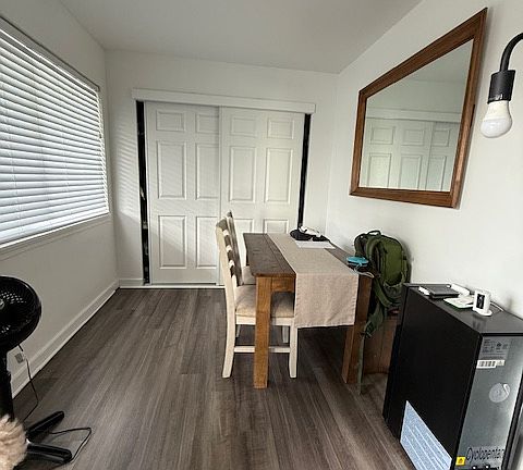 3rd image of 9906 Lake Washington Blvd NE APT 207
