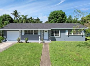 427 Australian Cir, Lake Park, FL 33403
