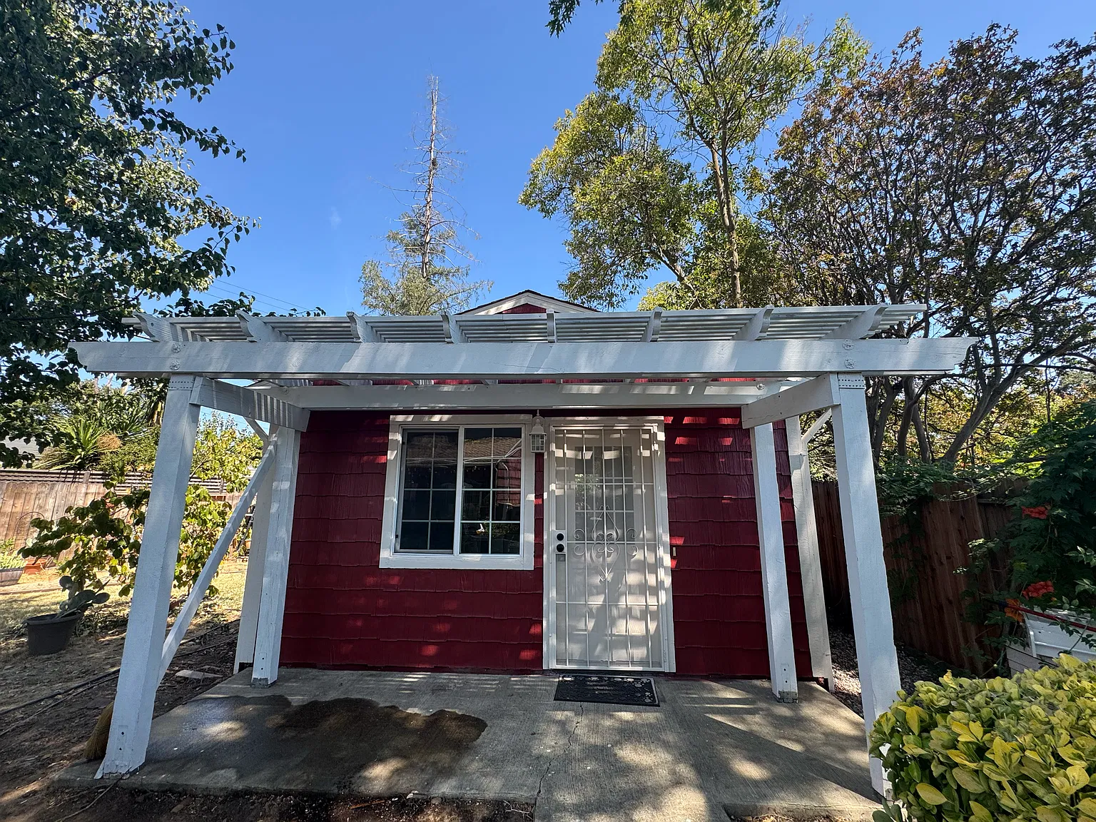 Studio, 400 sqft, $1,500 — Photo 1