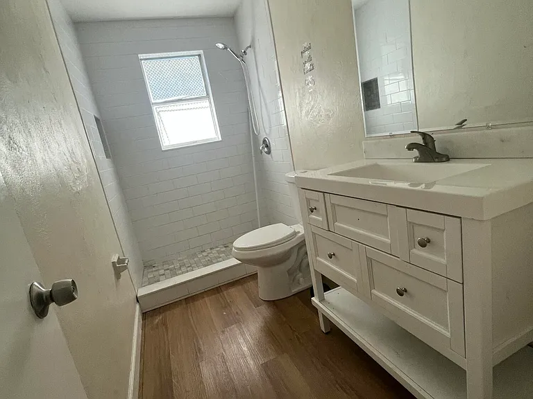 536 Ruth St — Photo 2