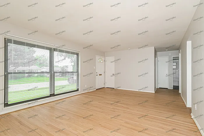 822 Lightwood Dr — Photo 5