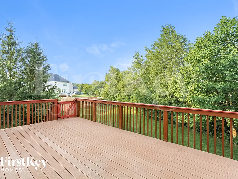 6311 Sara Ct — Photo 15