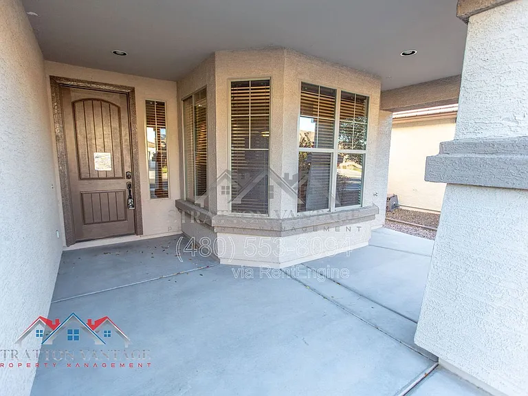 11751 W Daley Ln — Photo 5