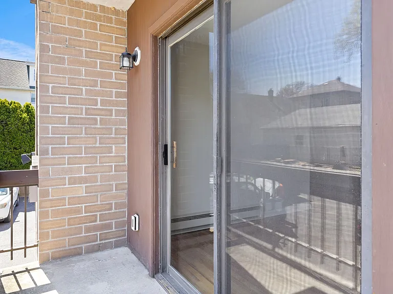 420 Highland Ave — Photo 12