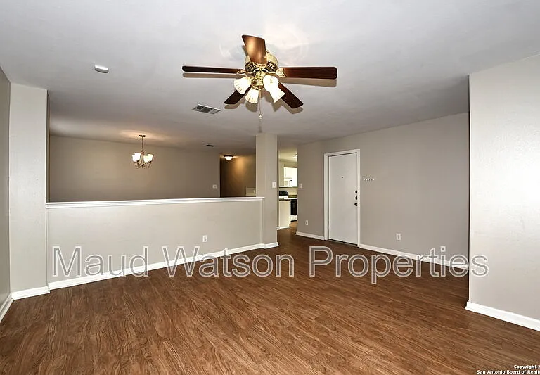 10727 N Shaenridge — Photo 16