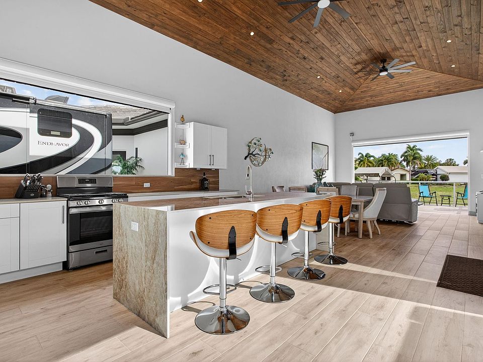 2nd image of 632 N Cortez Drive #632