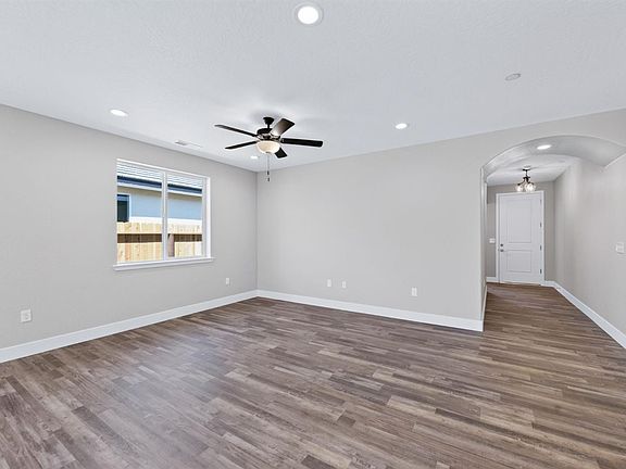 5th image of 16163 W Sunset Ave
