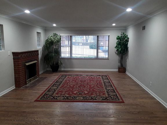 2nd image of 9001 Gedde Ave