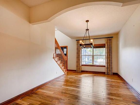3rd image of 3883 Glacier Ct