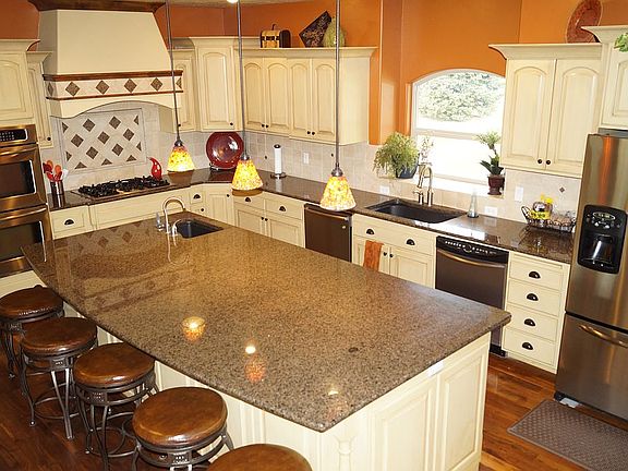 5th image of 8751 W Rioja St