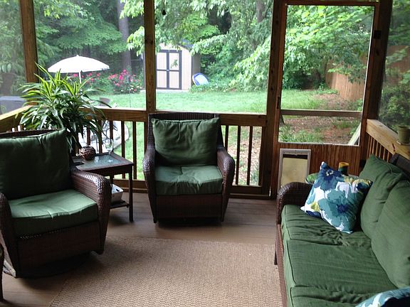 Screen porch