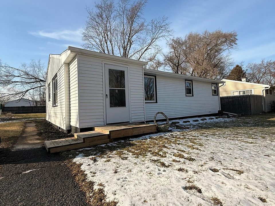1st image of 8406 Ellsworth Ct
