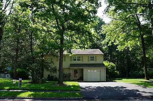 2nd image of 80 Distler Ave