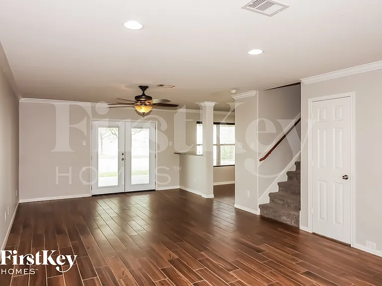 5631 Cinnamon Lake Dr — Photo 4