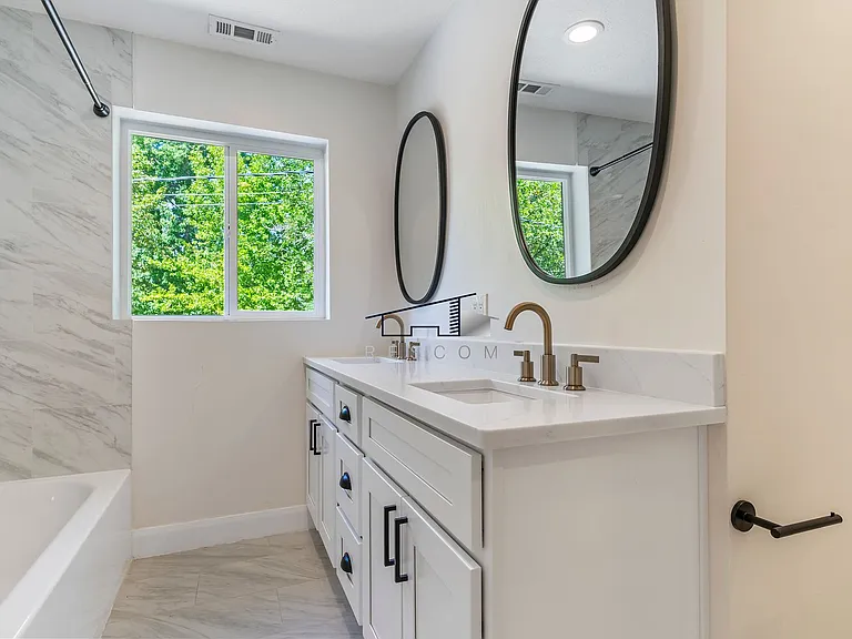 3075 Polk Ave — Photo 18