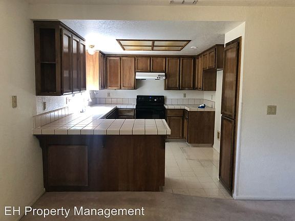 3rd image of 7723 Windbridge Dr