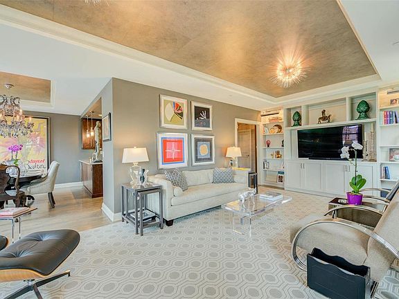 5th image of 232 N Kingshighway Blvd APT 1002
