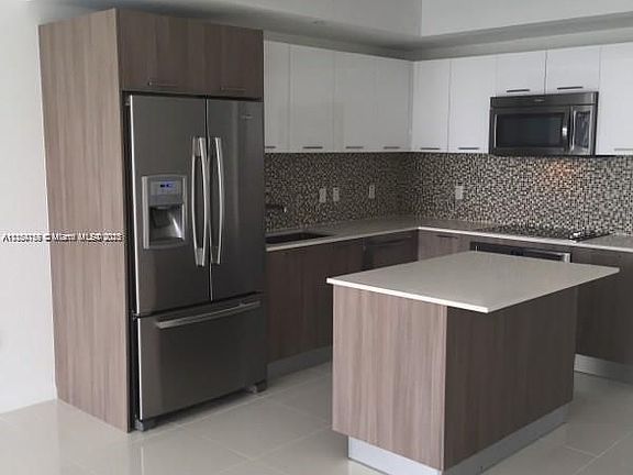 2nd image of 5300 Paseo Dr #512