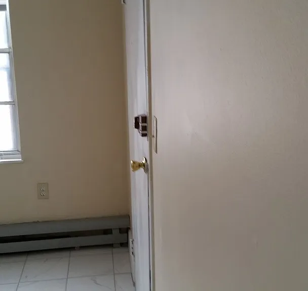 1605 Broadway St — Photo 10