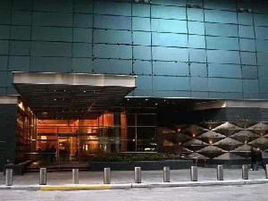 Rented by Douglas Elliman | media 14