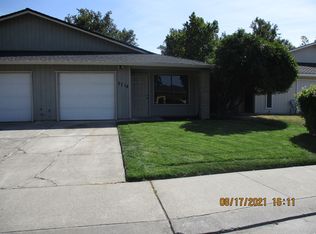 2718-2716 Grizzly Hollow Way, Stockton, CA 95207