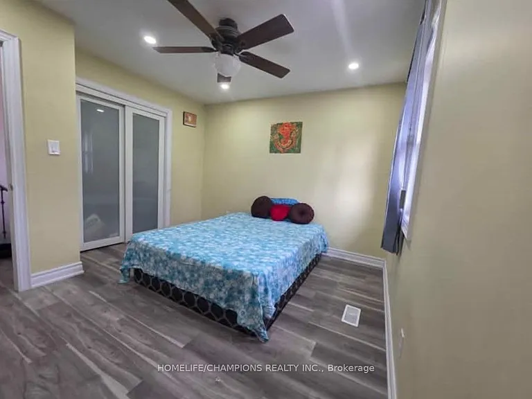 701 N Brimorton Dr NE — Photo 11