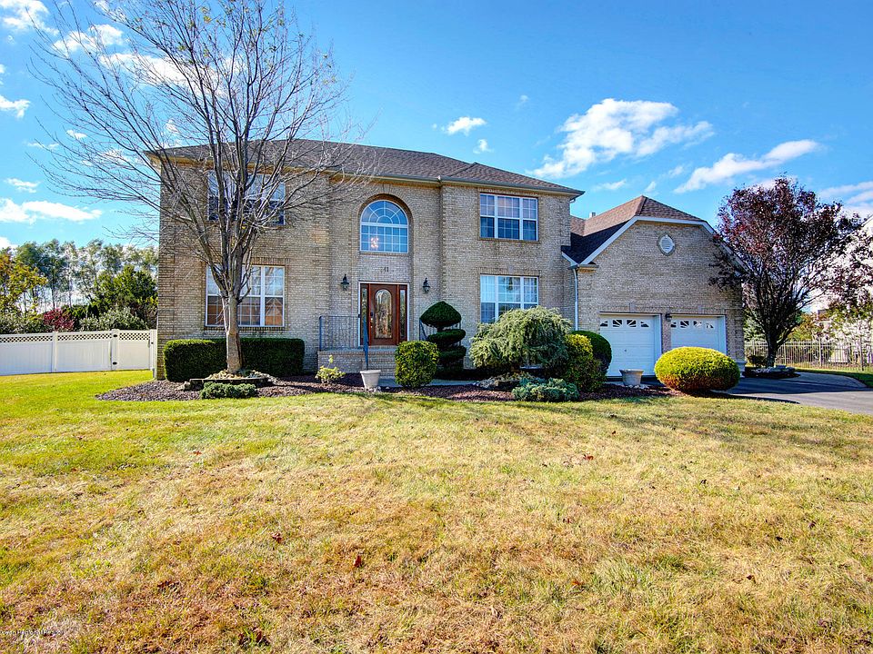 841 Oakley Drive, Freehold, NJ 07728 | Zillow