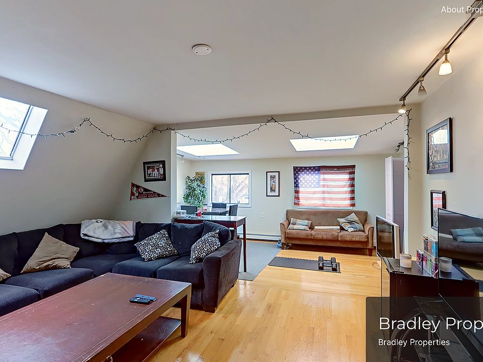 1st image of 10B Evergreen Ave #3
