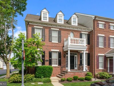 108 Hicks Aly, Newtown, PA, 18940