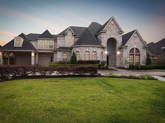 3rd image of 13714 Fir Glen Ln