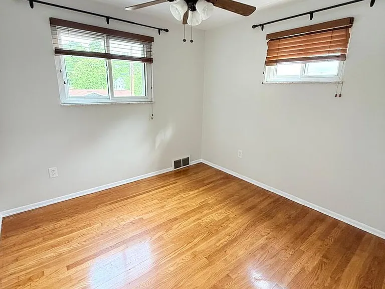 705 Dehaviland Dr — Photo 7