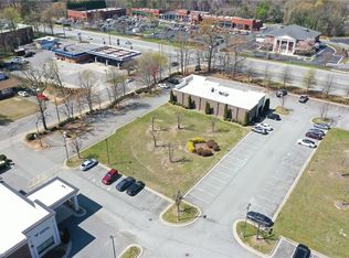 1308 Eastchester Dr, High Pt, NC 27265