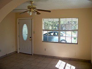 2nd image of 2313 Lakeview St
