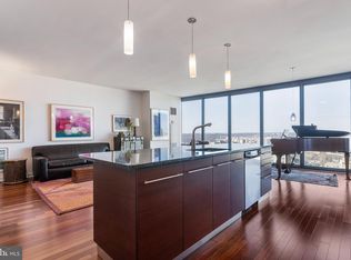 2101 Market St UNIT 3401, Philadelphia, PA 19103