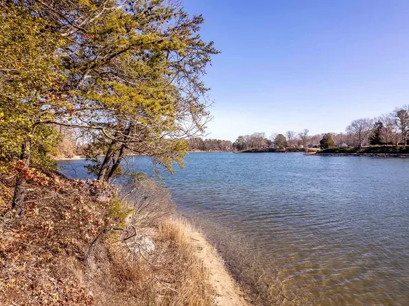 3 E Bleak House Farm Ln, Lottsburg, VA 22511