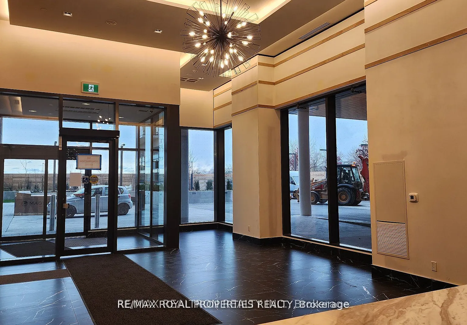 2 bed, $2,850 — Photo 2
