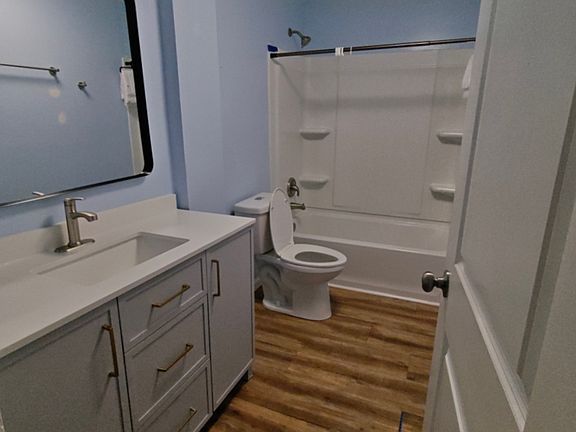 4th image of 7217 Berkshire Downs Dr Room 2
