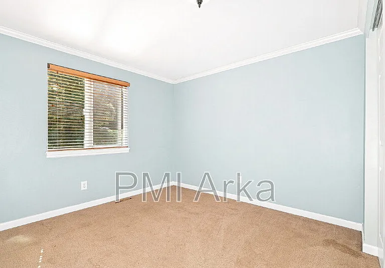 1231 225th Ave NE — Photo 8