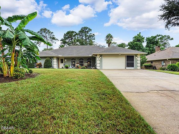 5th image of 42 Fern Crest Dr