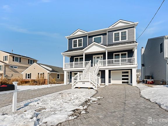 2nd image of 89 Club House Rd