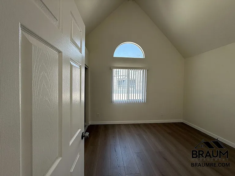 14257 FRIAR ST. — Photo 24