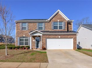 121 Kilbourne Dr, Bermuda Run, NC 27006