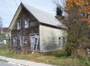 24 Connecticut St, Woodsville, NH 03785