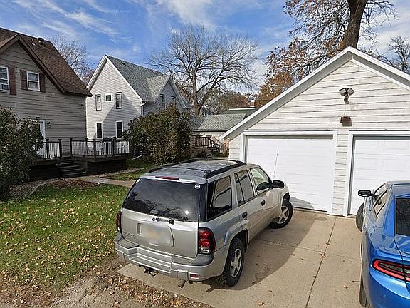 2-Stall Detached Garage.