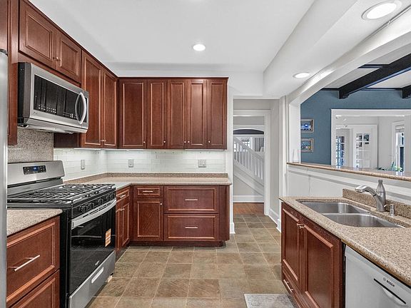 5th image of 2976 N Cramer STREET