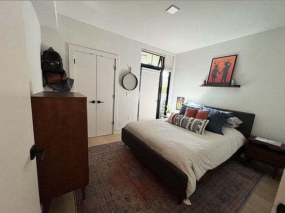 2nd image of 901 Tennessee St #104